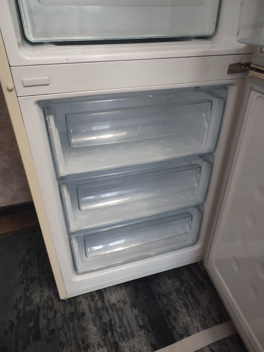 Холодильник Samsung RL34ECVB