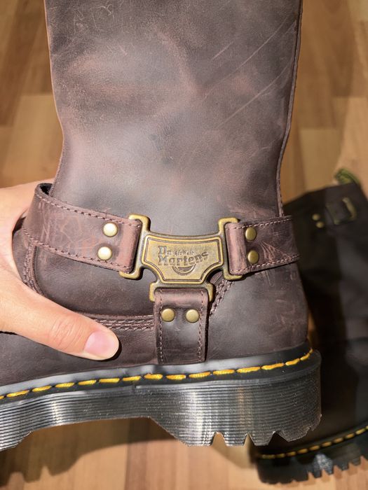 Кожаные сапоги Dr. Martens Anistone Hi