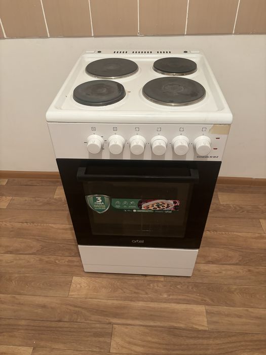 Продам плиту электрическую comarella 70 тыс