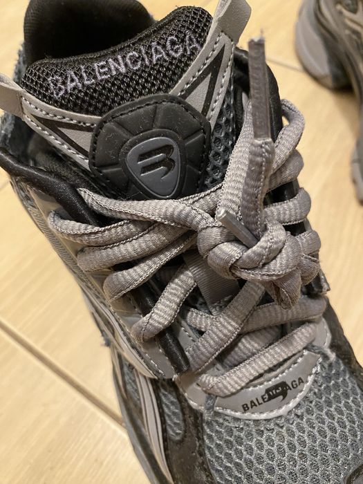 Balenciaga Runners 38