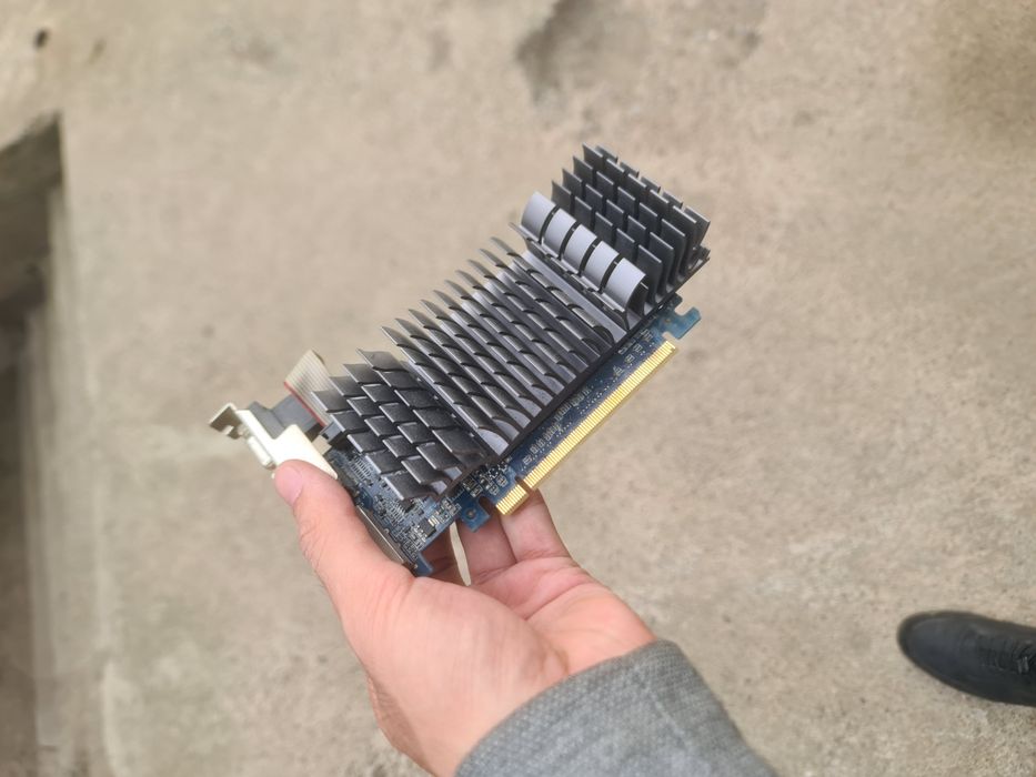 GT 610, GT 210 SSD 120gb