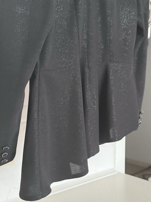 Продам стильную блузку ,