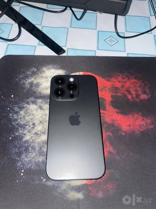 iPhone.  14. Pro.