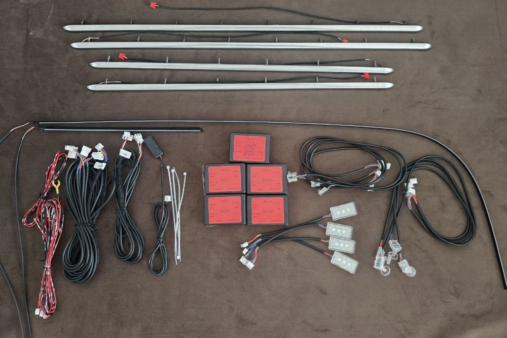 Trimuri Universale Symphony cu lumini integrate Kit 18 in 1