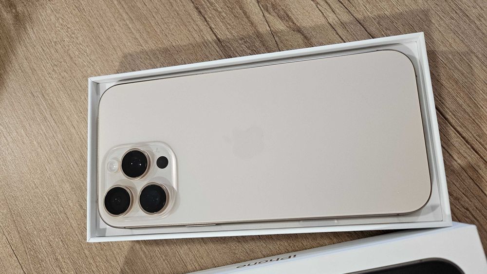 iPhone 16 PRO MAX  1 TB  NOU  5300 RON
