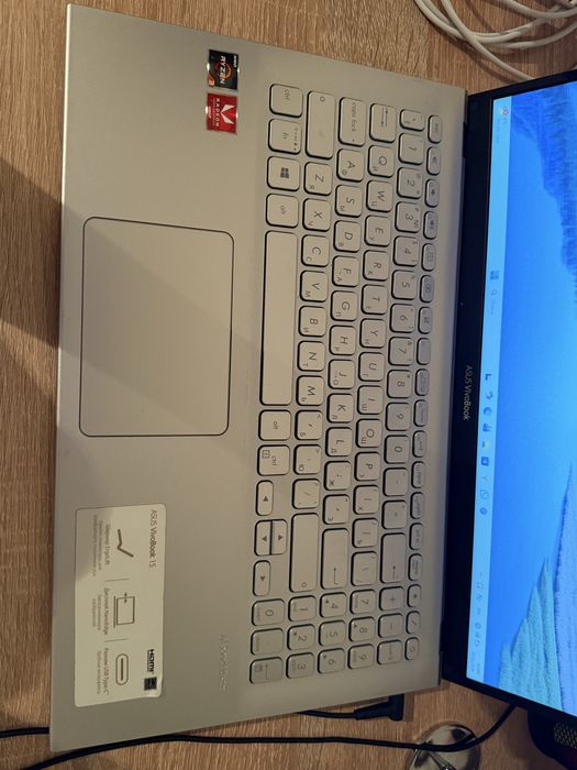Asus VivoBook 15