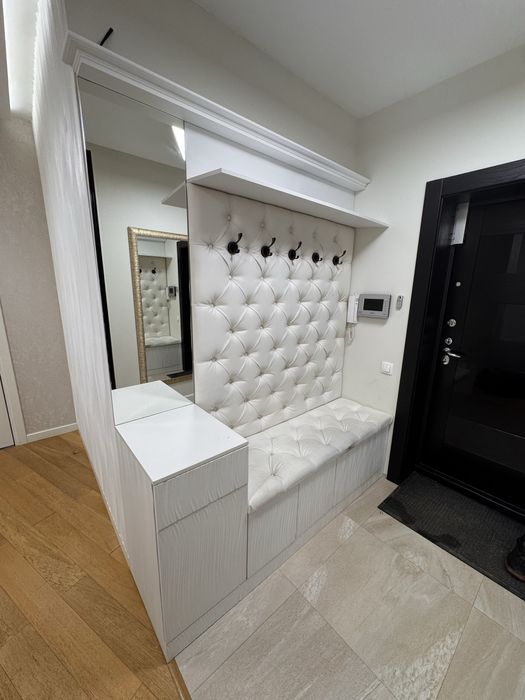 Продаю Прихожую