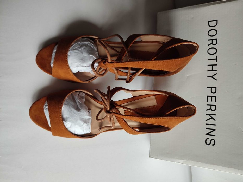 Дамски сандали Dorothy Perkins