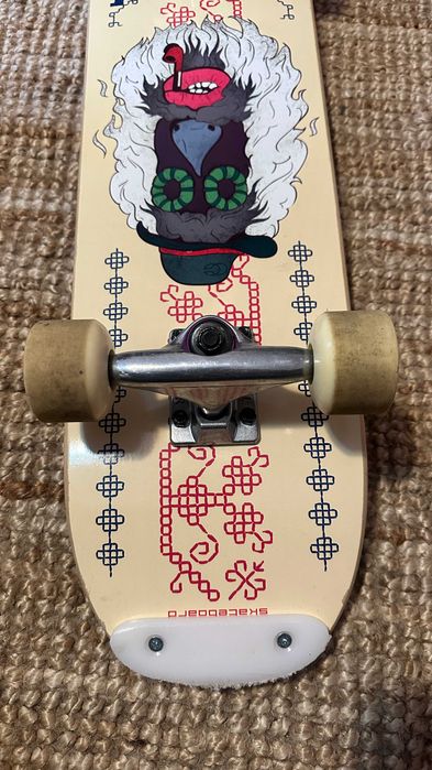 Skate complet Double Kick symmetrical de la Cirus Skateboards