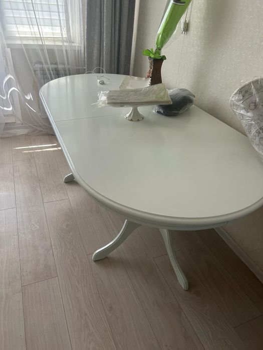 продам гостинный стол