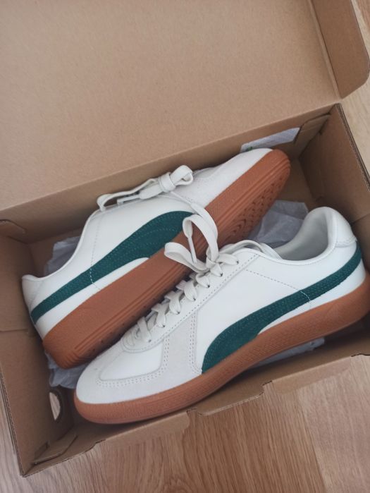 Нови кецове Puma 38 номер 
Нови с кутия
38 номер