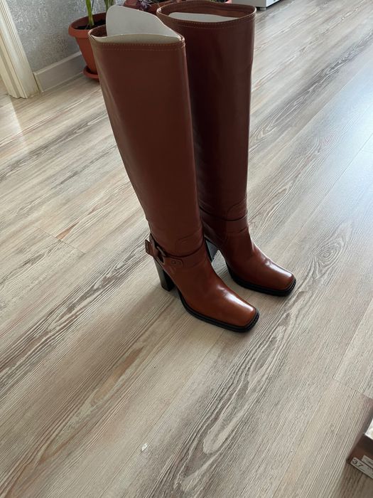 Продам италянскую сапоги