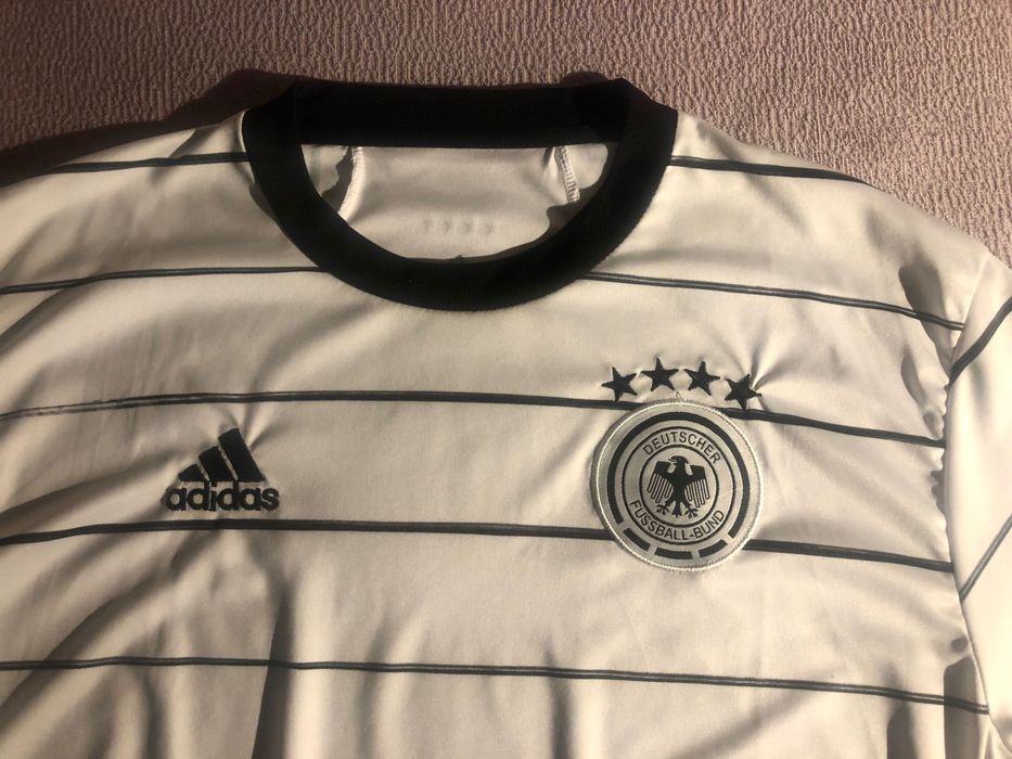 Нова фланелка  на нац.отбор по футбол на Германия. Размер 52-54.