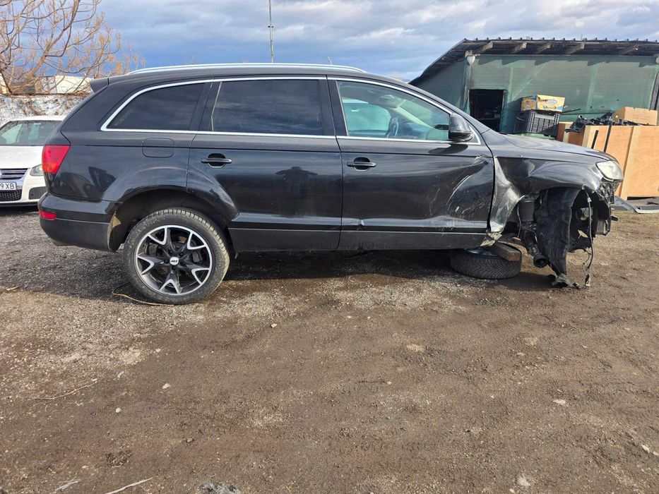 **САМО НА ЧАСТИ***  Audi Q7 3.0TDI, 233кс, Ксенон, Автомат, Ляв волан
