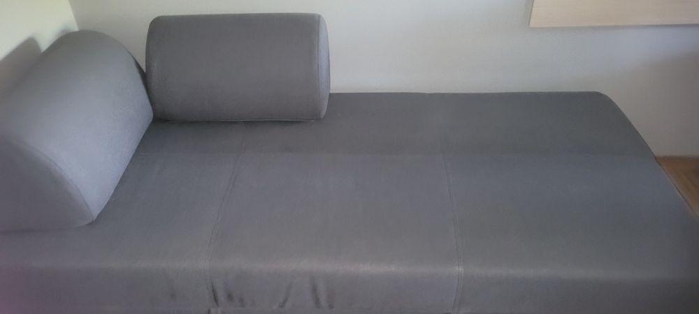 Диван IKEA с място за съхранение