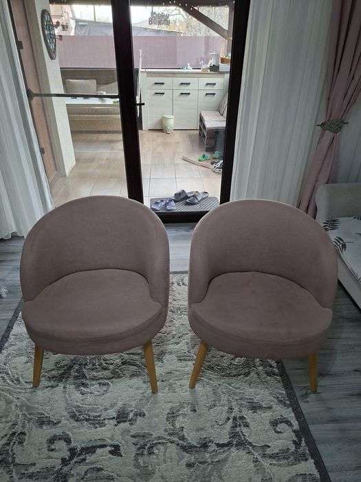 Fotolii culoare roz pal