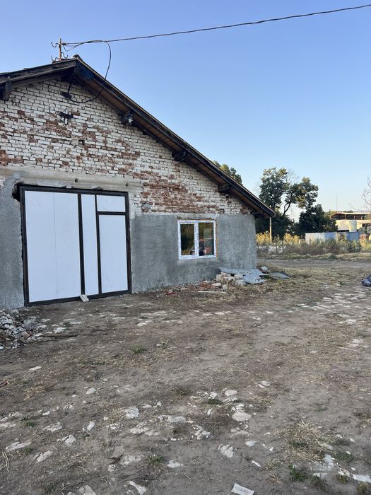 Дава се под наем Промишлена сграда в с. Куцина, Област Велико Търново - 800 кв.м за 612 € - Снимка #4