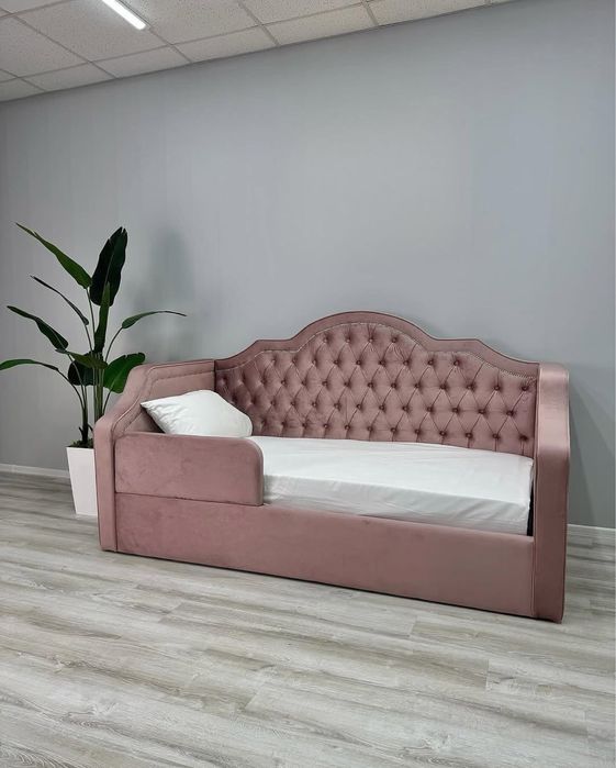 Кровать-диванчик для принцесс