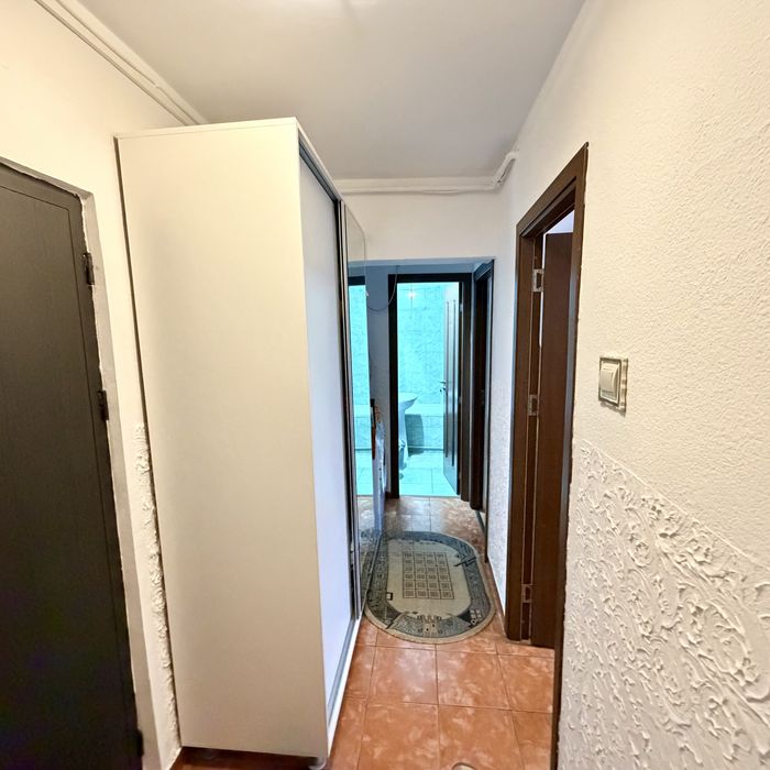Vand Apartament 2 camere