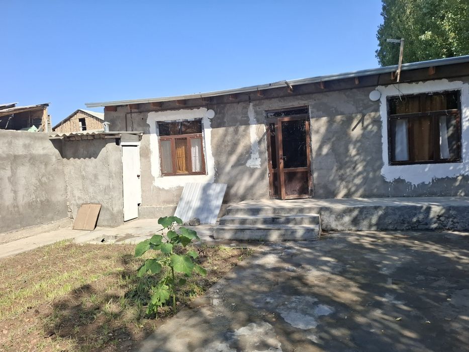 Занги ота Бозсув 2 сотик .Газ,Свет,Сув ва хамма кулайликлар бор ,2 сан