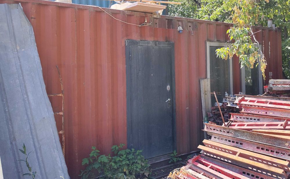 Контейнер  прорабский 40 ф. , утеплитель пена.