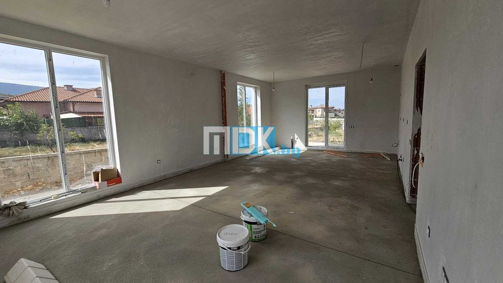 Продава се Къща в с. Белащица, Област Пловдив - 222 кв.м за 1622 €/кв.м - Снимка #5