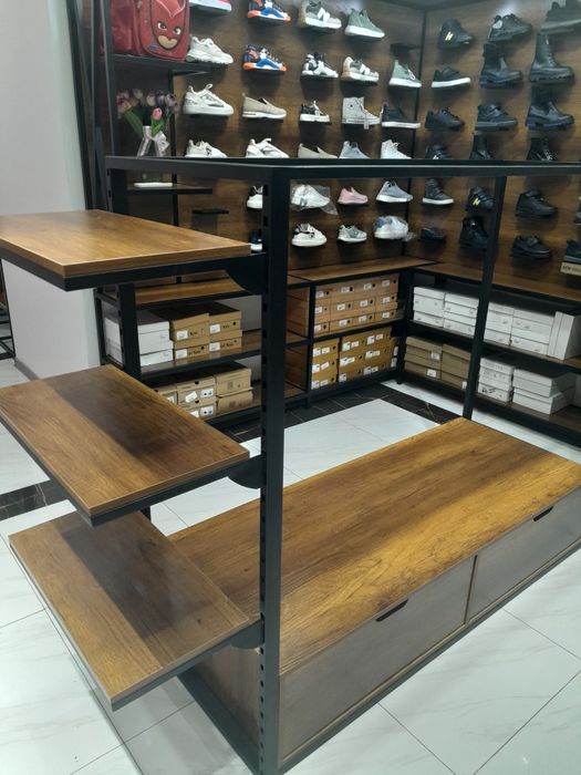 Продаётся Стеллажи для розвешавания одежды