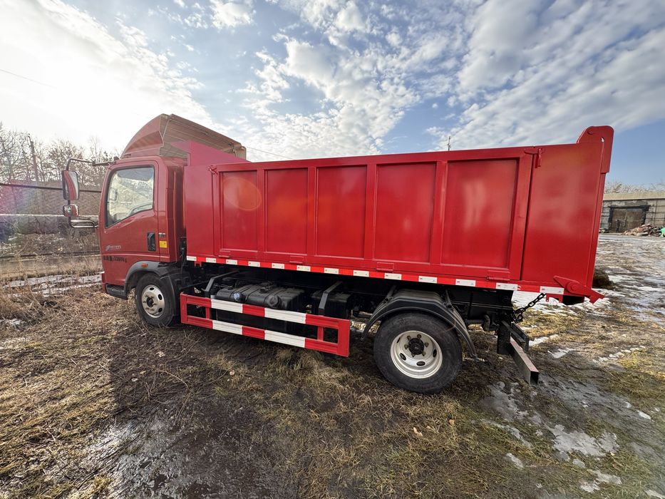 В продаже самосвалы