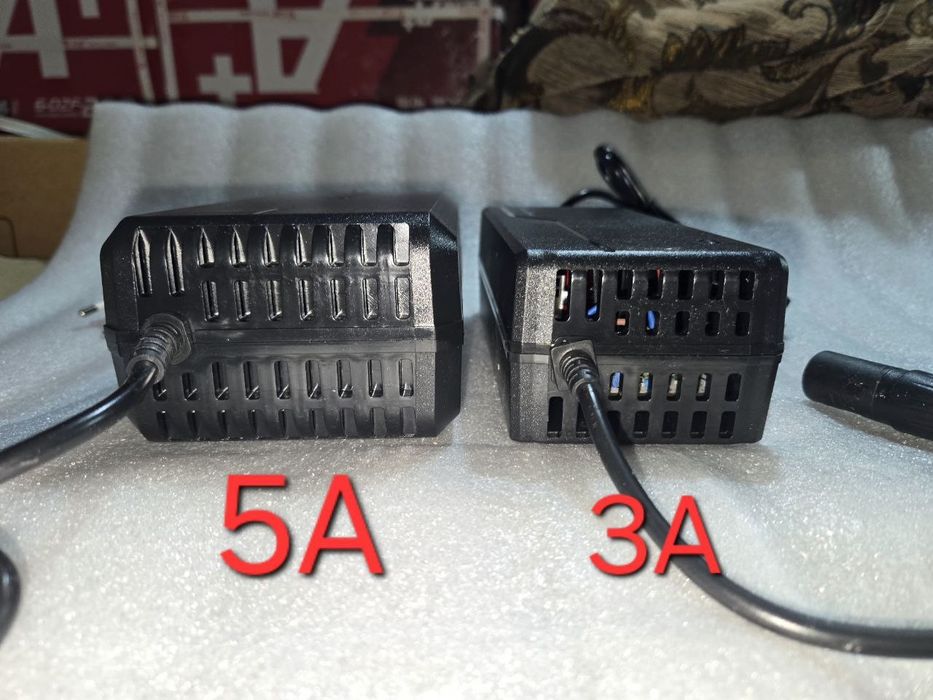 Monster skuteriga 5A lik quvvatlagich