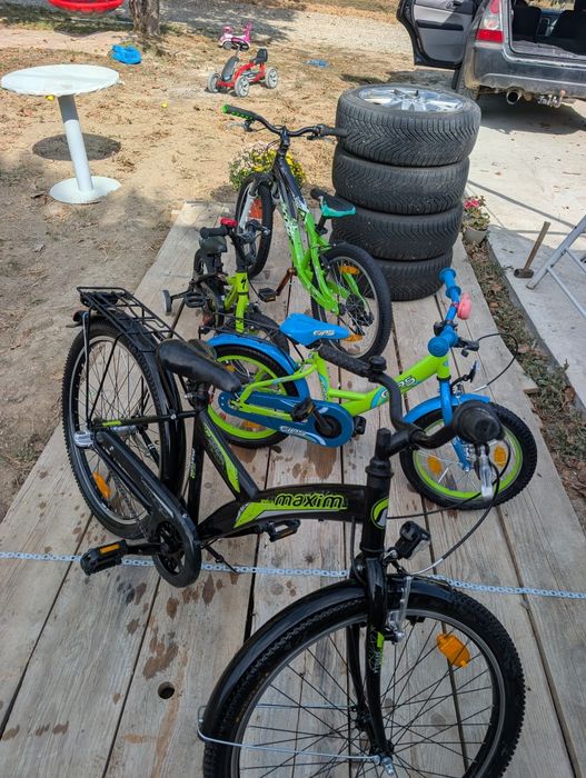Vând biciclete diferite marimi
