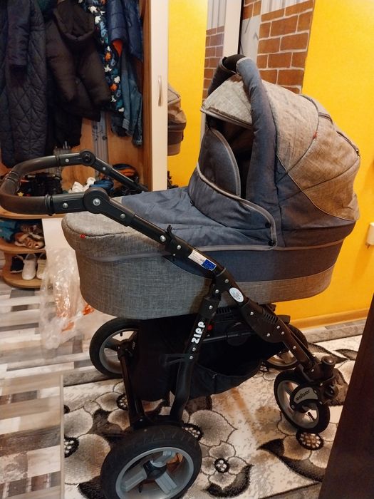Комбинирана бебешка количка 380 лв