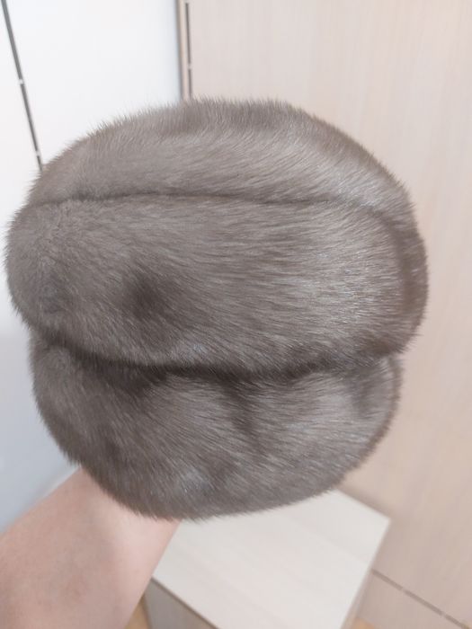 Женская норковая шапка