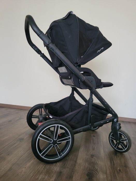 Nuna детска количка