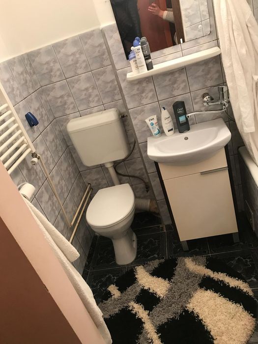 Vand apartament 2 camere Caransebeș strada Tarinei