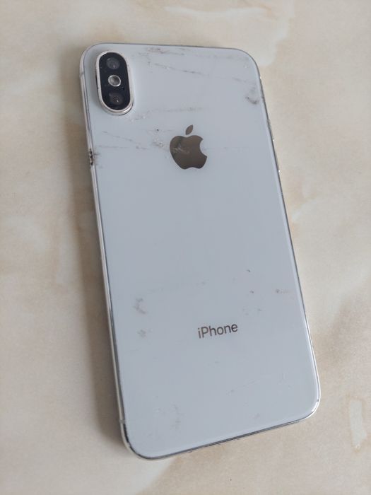 Vând Apple iPhone X sau Xs (alb / white) pentru piese //poze reale