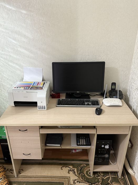 Компьютерный стол