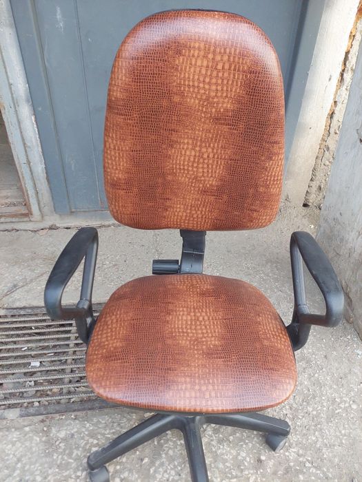 Компьютерное кресло