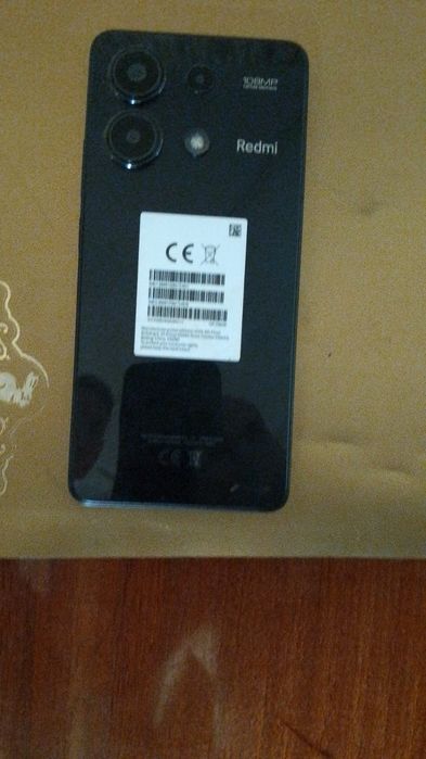 Продам или обменяю телефон redmi not 13