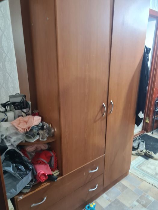 Шкаф для одежды в  прихожей