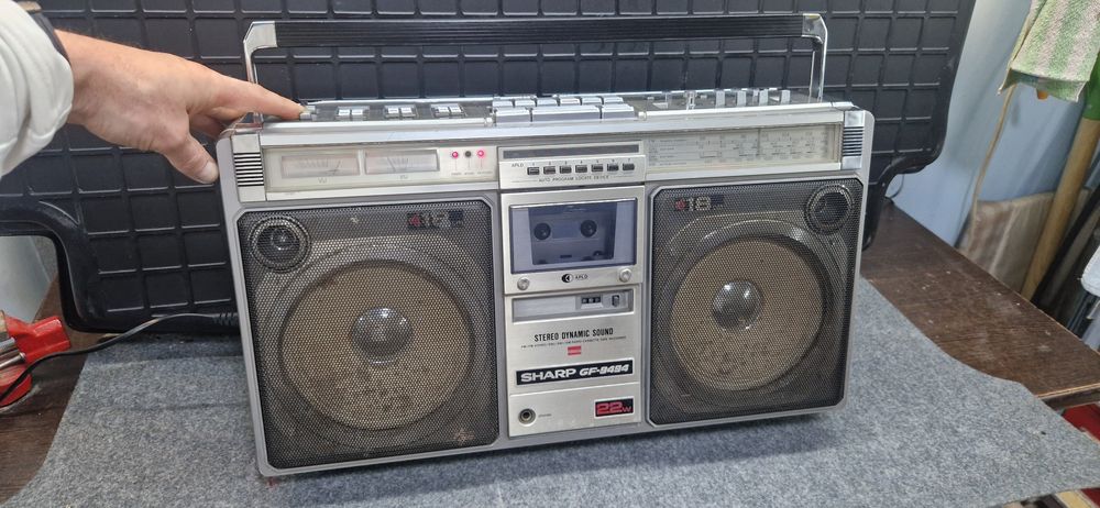Радиокасетофон SHARP GF9494