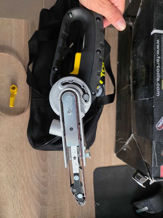 Mini slefuitor FarTools cu banda YO400