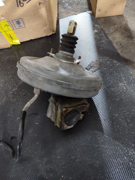 Продам запчасти на Мерседес W202