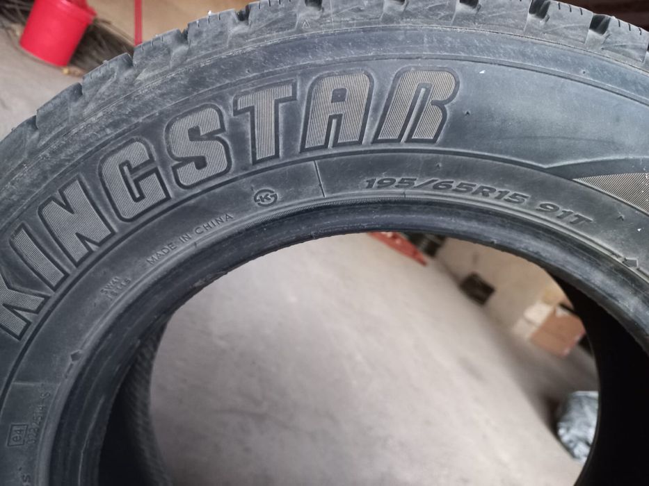 Продам зимние шины 195/65 R15