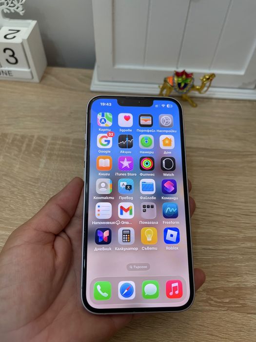 Телефон Iphone 17