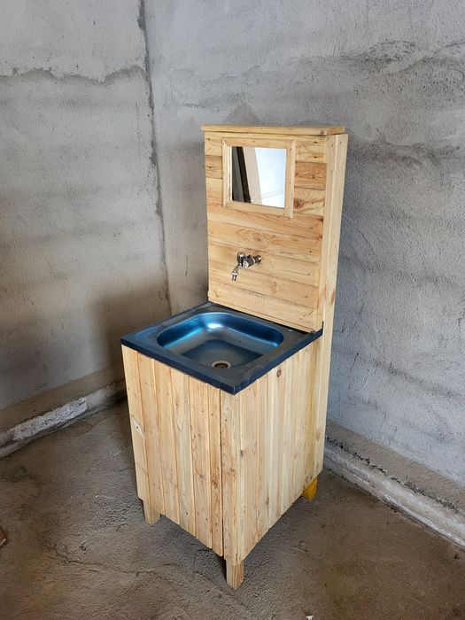 Деревянный умывалник