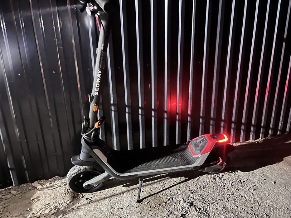 Электросамокат Ninebot Segway p100s