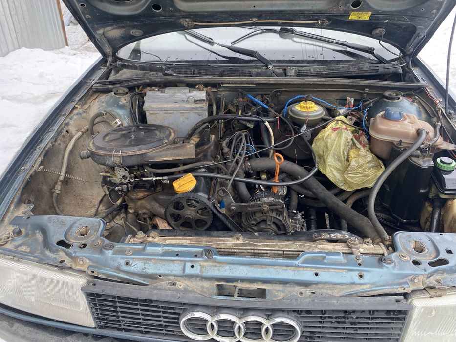 Продам ауди на хорошем ходу