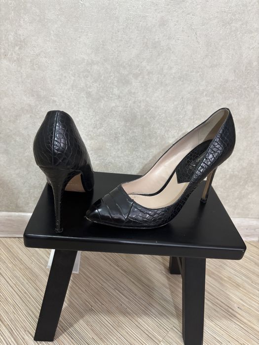 Коданые туфли mango