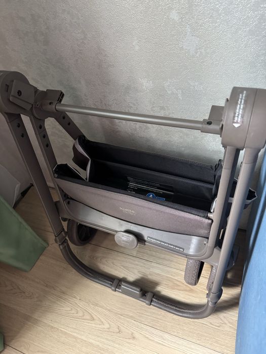 Продам новую коляску Kidilo 2 в 1