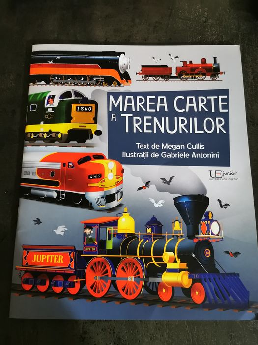 Vand carti in stare impecabila